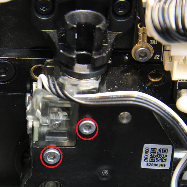 ieaDF1GFR3.jpg